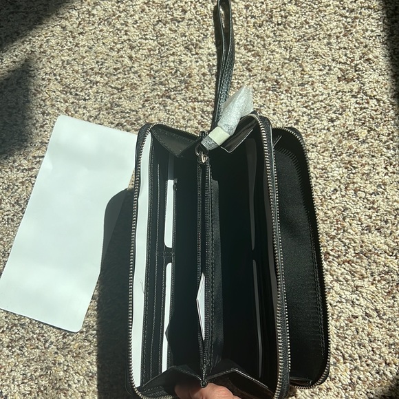 NWT COACH black leather wallet/ wristlet - Picture 5 of 10